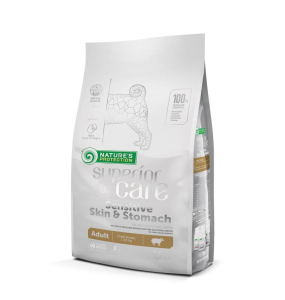 dry food for adult dogs of small breeds with sensitive skin and stomach, with lamb